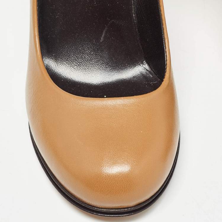 Pre Owned Gucci Brown Leather Round Toe Pumps Size 35