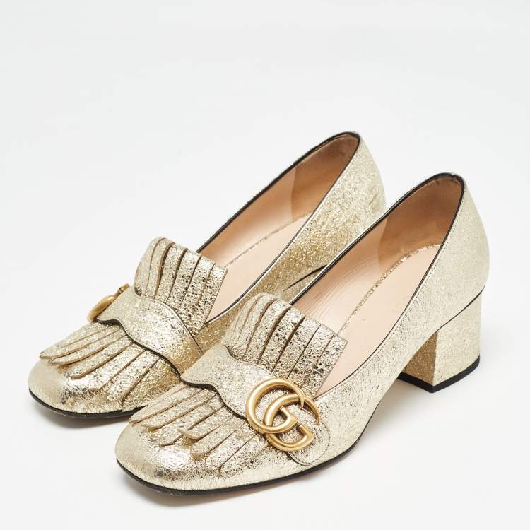 مملوكة مسبقًا Gucci Gold Texture Leather GG Marmont Pumps Size 38