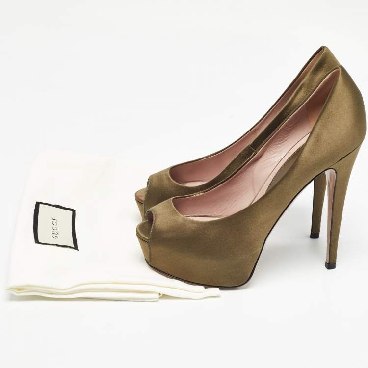 Pre Owned Gucci Olive Green Satin Peep Toe Platform Pumps Size 37