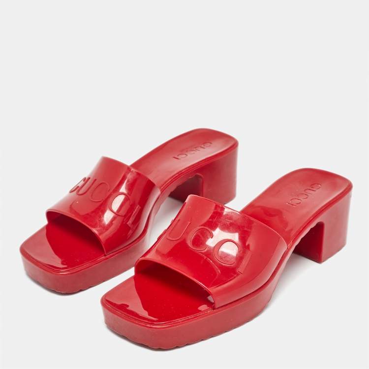Pre Owned Gucci Red Rubber Logo Embossed Slide Sandals Size 36