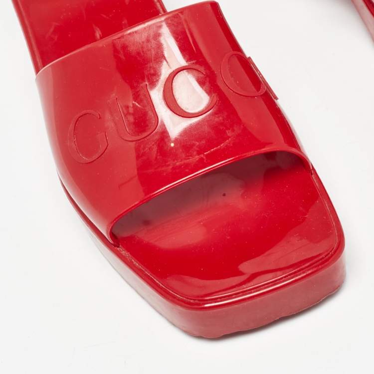 Pre Owned Gucci Red Rubber Logo Embossed Slide Sandals Size 36