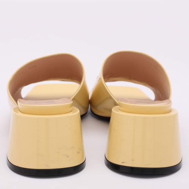 Pre Owned Gucci Yellow Patent Leather Lexi Horsebit Slide Sandals Size 39