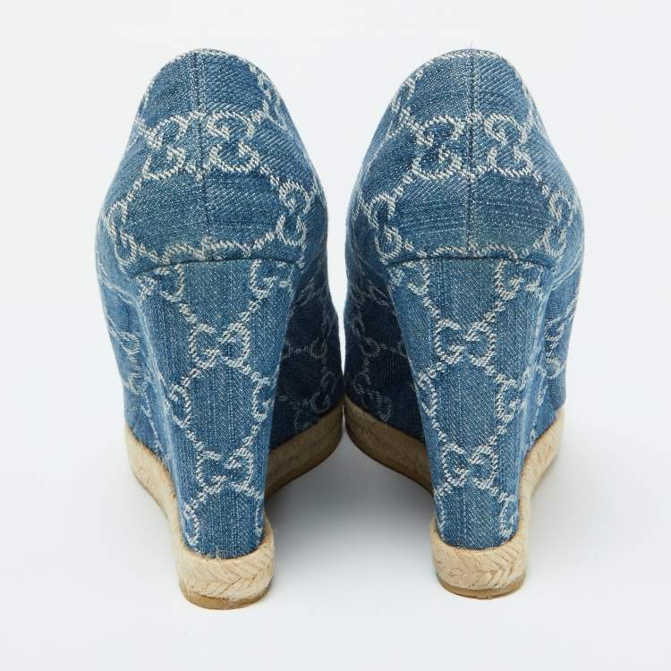 Pre Owned Gucci Blue GG Denim Charlotte Horsebit Peep Toe Wedge Pumps Size 39.5