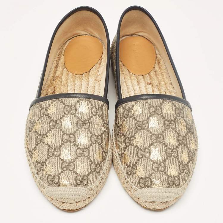 مملوكة مسبقًا Gucci Beige/Brown GG Supreme Canvas Bee Espadrille Flats Size 38.5