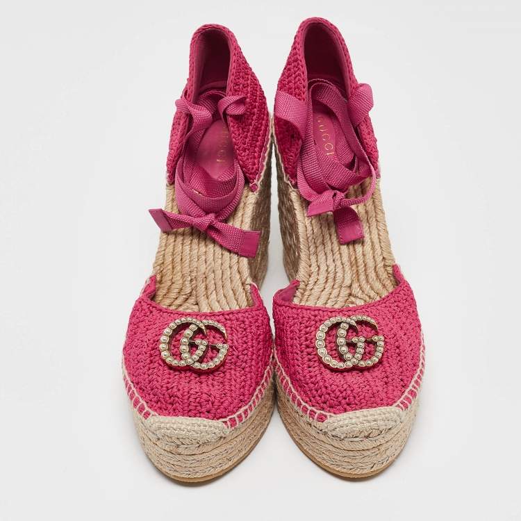 مملوكة مسبقًا Gucci Pink Knit Fabric GG Marmont Wedge Sandals Size 40