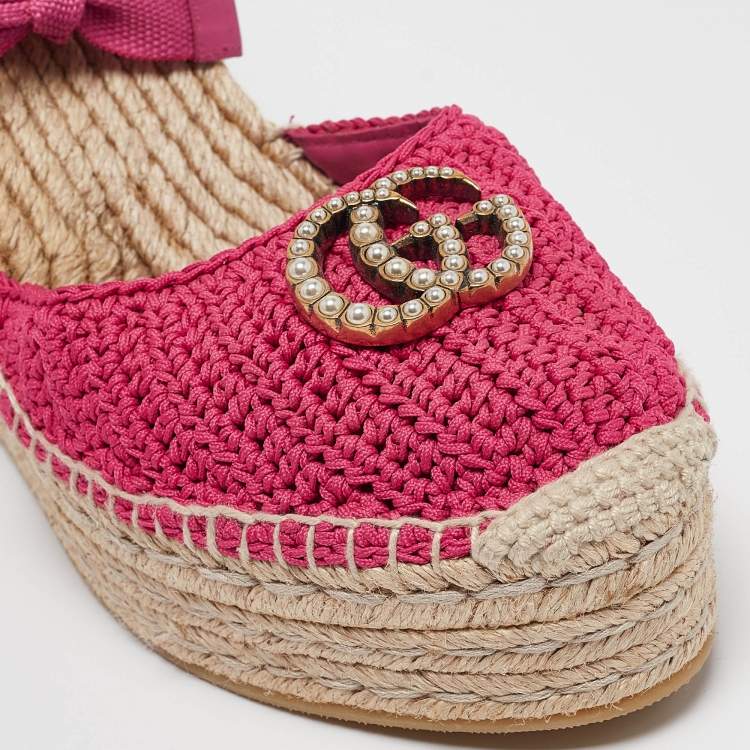 مملوكة مسبقًا Gucci Pink Knit Fabric GG Marmont Wedge Sandals Size 40