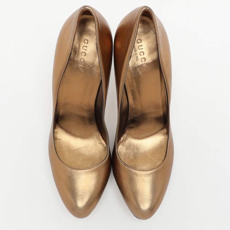 Pre Owned Gucci Gold Leather Pumps Size 37.5