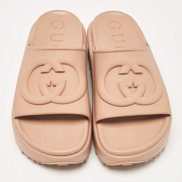 Pre Owned Gucci Beige GG Rubber Slide Sandals Size 38
