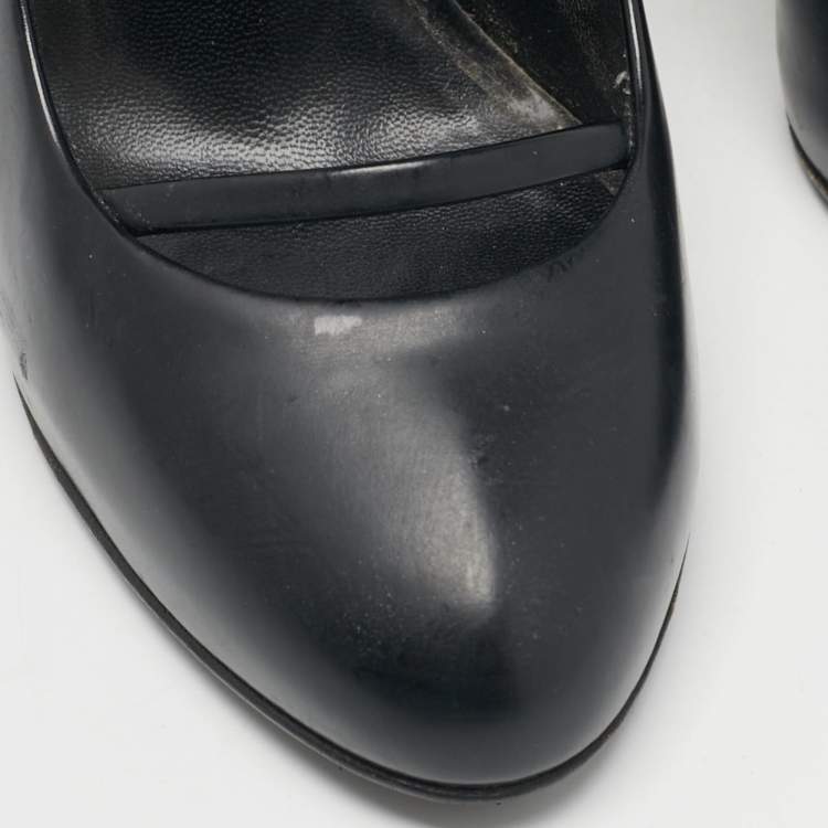 Pre Owned Gucci Black Leather Round Toe Slip On Pumps Size 36.5