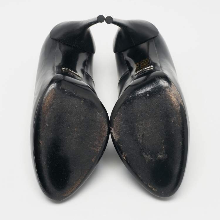 Pre Owned Gucci Black Leather Round Toe Slip On Pumps Size 36.5