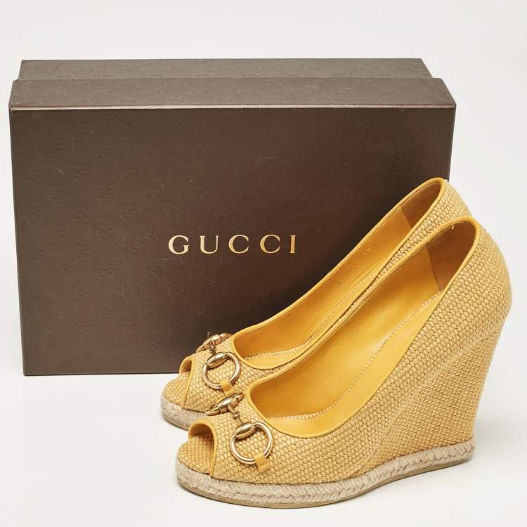 Pre Owned Gucci Yellow Raffia and Leather Charlotte Horsebit Wedge Pumps Size 38