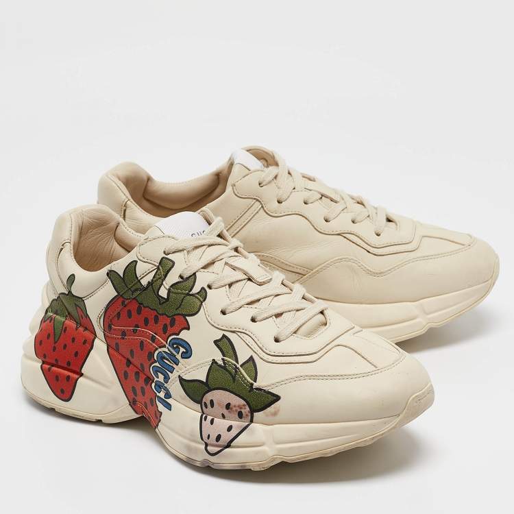 Pre Owned Gucci Cream Leather Strawberry Print Rhyton Sneakers Size 39.5