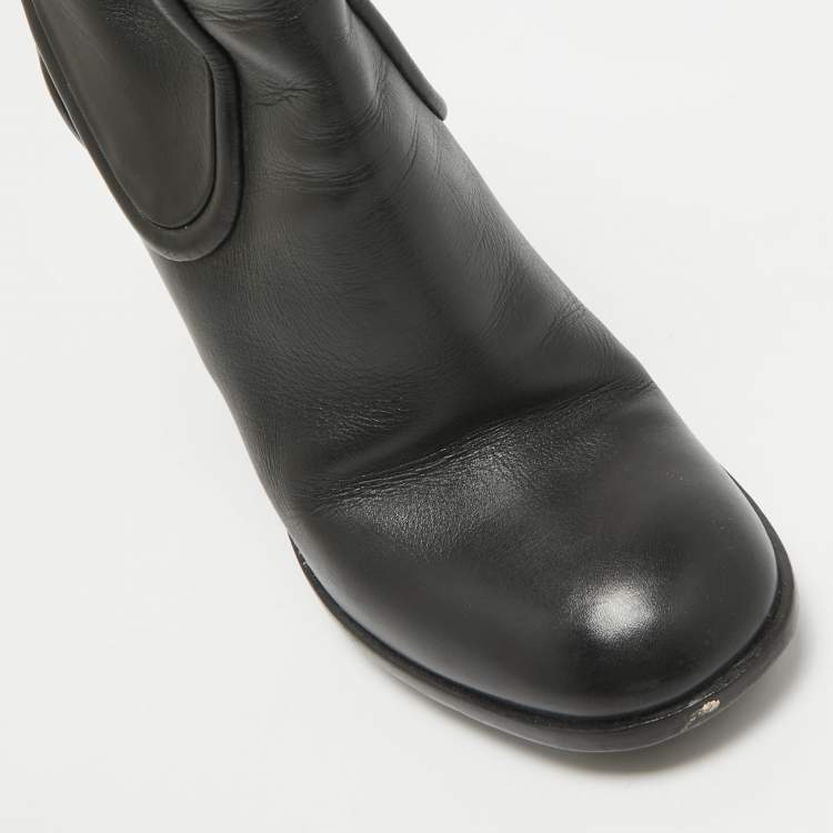 Pre Owned Gucci Black Leather Ankle Boots Size 38
