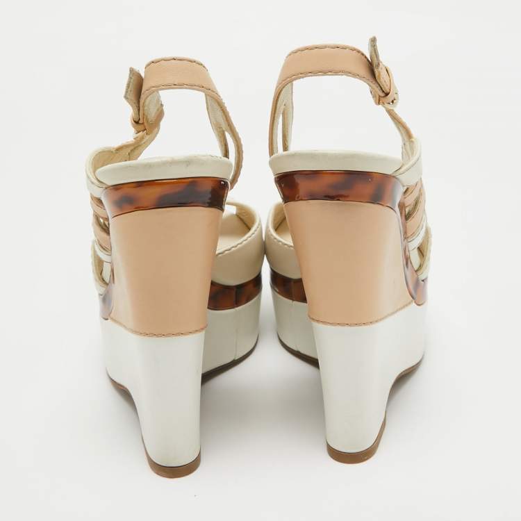 Pre Owned Gucci White/Beige Leather Cut Out Wedge Sandals Size 40.5