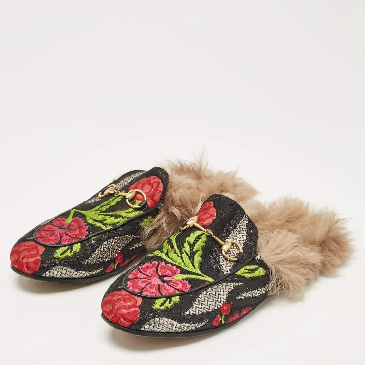 Pre Owned Gucci Black Floral Brocade Fabric and Fur Lined Princetown Flat Mules Size 39