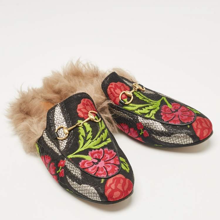 Pre Owned Gucci Black Floral Brocade Fabric and Fur Lined Princetown Flat Mules Size 39