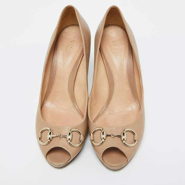 Pre Owned Gucci Beige Leather New Hollywood Horsebit Peep Toe Pumps Size 41