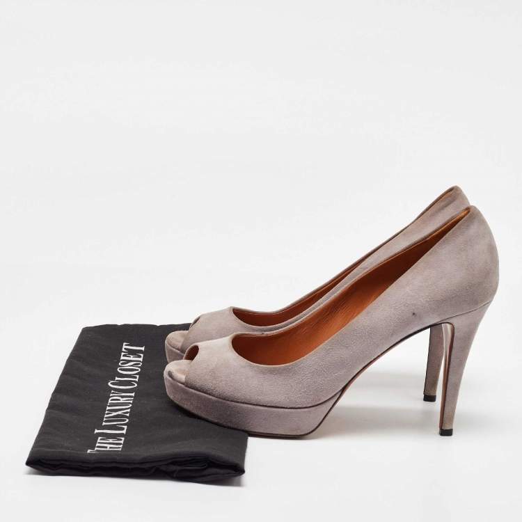 Pre Owned Gucci Light Grey Suede Peep Toe Platform Pumps Size 39