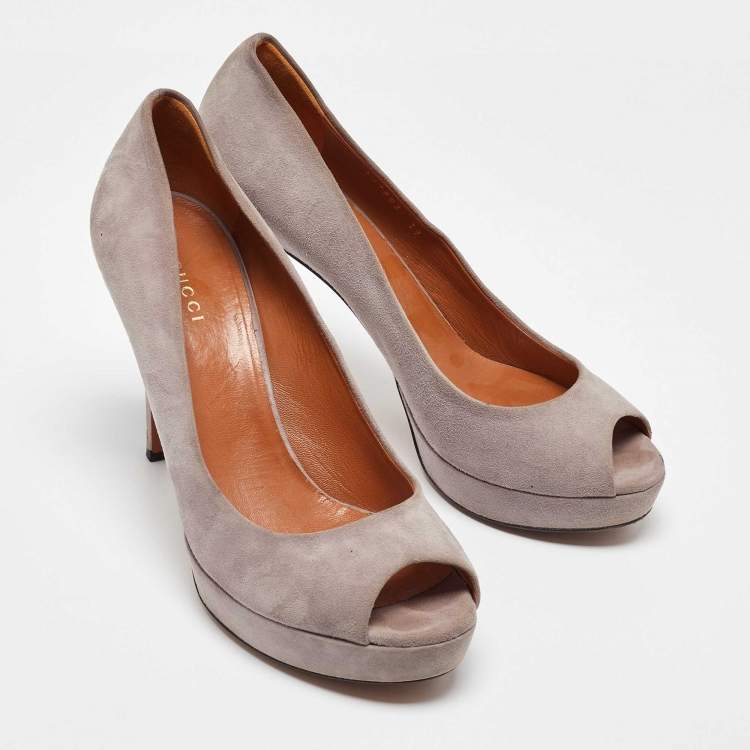 Pre Owned Gucci Light Grey Suede Peep Toe Platform Pumps Size 39