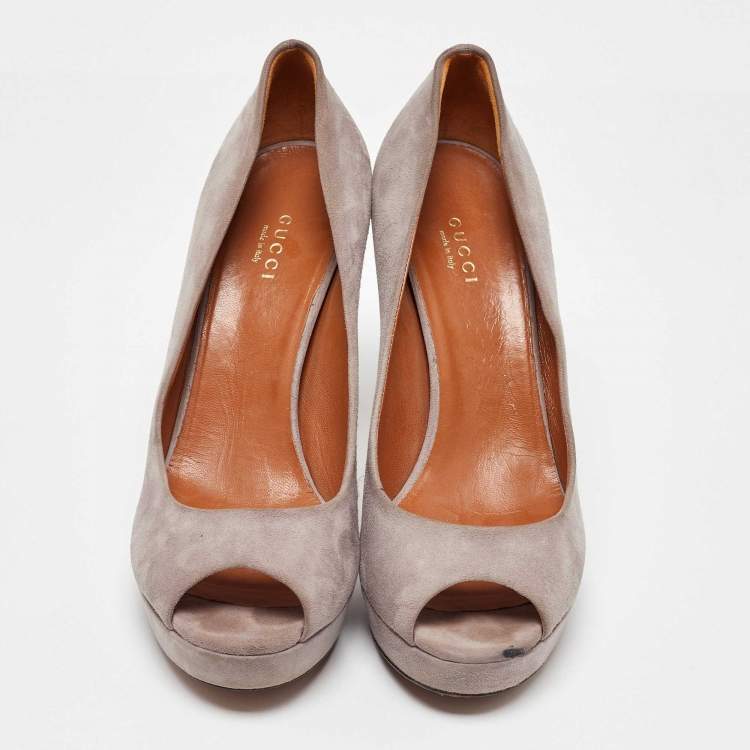 Pre Owned Gucci Light Grey Suede Peep Toe Platform Pumps Size 39