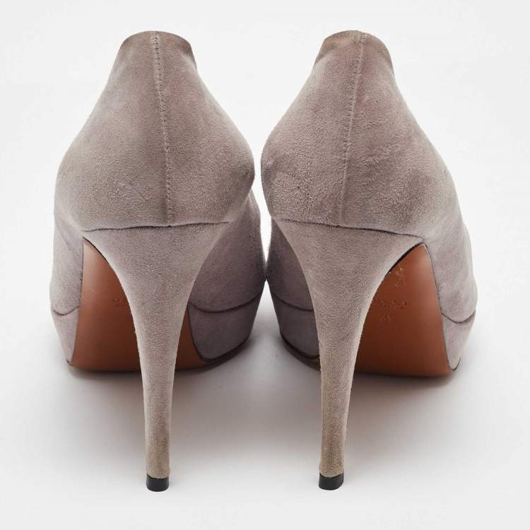 Pre Owned Gucci Light Grey Suede Peep Toe Platform Pumps Size 39