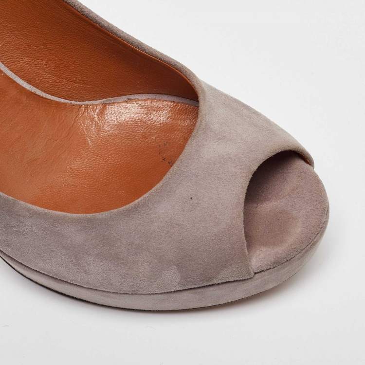 Pre Owned Gucci Light Grey Suede Peep Toe Platform Pumps Size 39