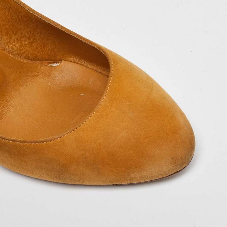 Pre Owned Gucci Mustard Yellow Suede Round Toe Pumps Size 39