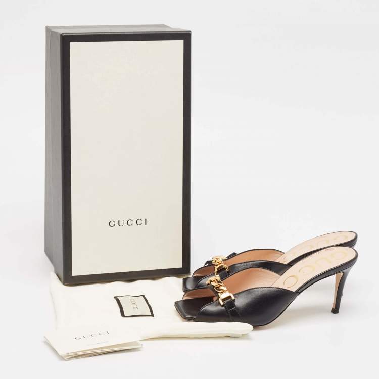 مملوكة مسبقًا Gucci Black Leather Sylvie Chain Detail Mules Size 37