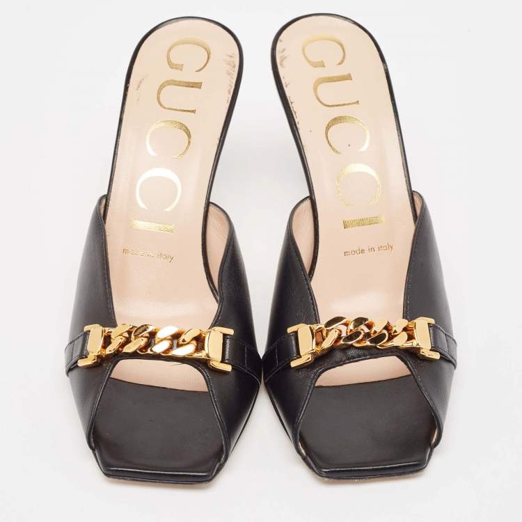 مملوكة مسبقًا Gucci Black Leather Sylvie Chain Detail Mules Size 37