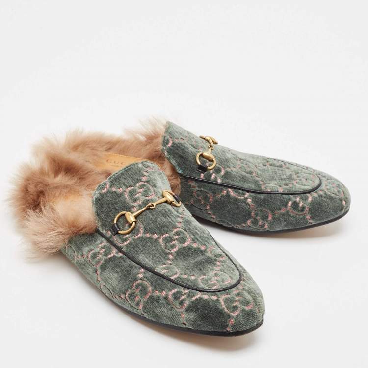 Pre Owned Gucci Green/Beige Fur and Velvet Princetown Mules Size 42