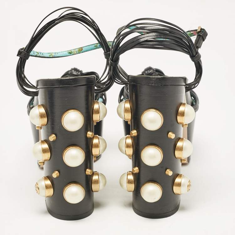 Pre Owned Gucci Black Leather Pearl & Stud Embellished Platform Sandals Size 39