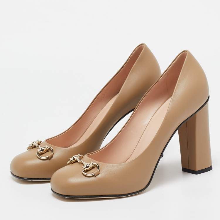 Pre Owned Gucci Beige Leather Horsebit Block Heel Pumps Size 39