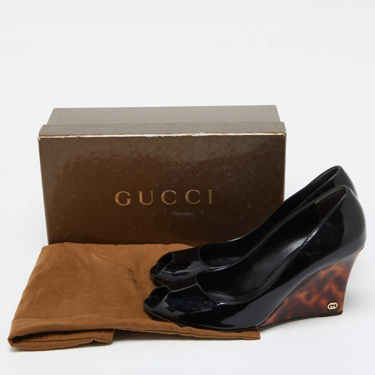 Pre Owned Gucci Black Patent Leather Interlocking G Peep Toe Wedge Pumps Size 40