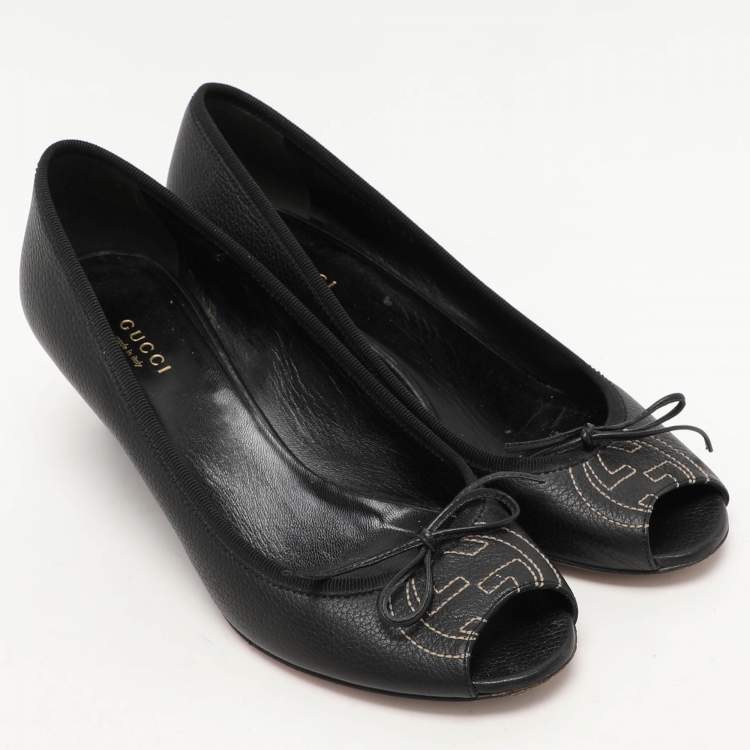 Pre Owned Gucci Black Leather Interlocking G Bow Wedge Pumps Size 38