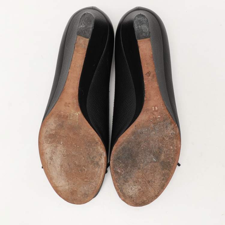 Pre Owned Gucci Black Leather Interlocking G Bow Wedge Pumps Size 38