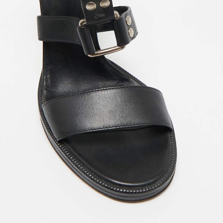 Pre Owned Gucci Black Leather Studded Gladiator Sandals Size 39