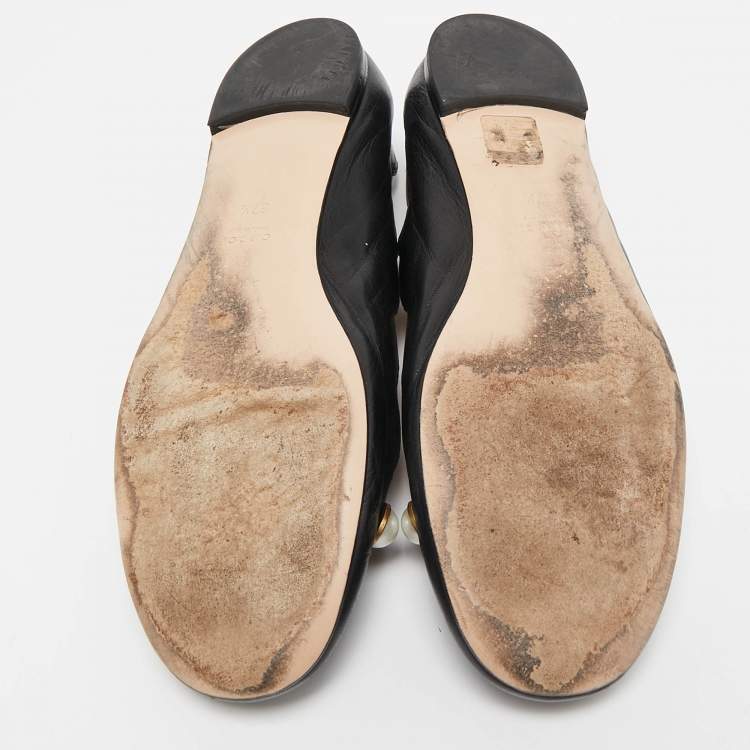 مملوكة مسبقًا Gucci Black Scalloped Leather Interlocking G Faux Pearl Ballet Flats Size 37.5