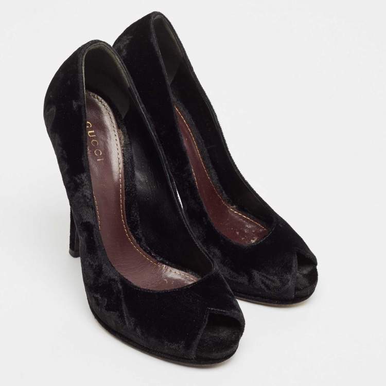 Pre Owned Gucci Black Velvet Peep Toe Pumps Size 36.5