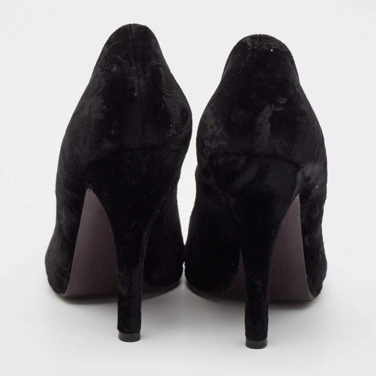 Pre Owned Gucci Black Velvet Peep Toe Pumps Size 36.5