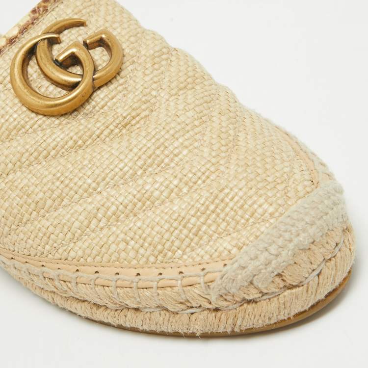 مملوكة مسبقًا Gucci Beige Matelasse Raffia GG Marmont Espadrille Mules Size 38