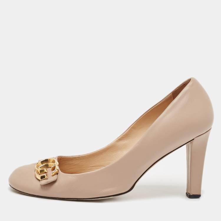 Pre Owned Gucci Beige Leather GG Marmont Pumps Size 40