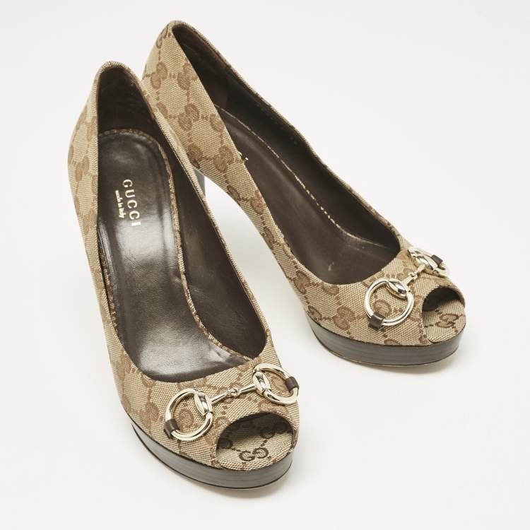 Pre Owned Gucci Beige GG Canvas New Hollywood Horsebit Peep Toe Pumps Size 38