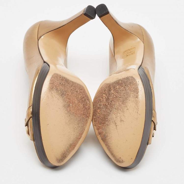 Pre Owned Gucci Gold Leather Horsebit Peep Toe Pumps Size 36.5