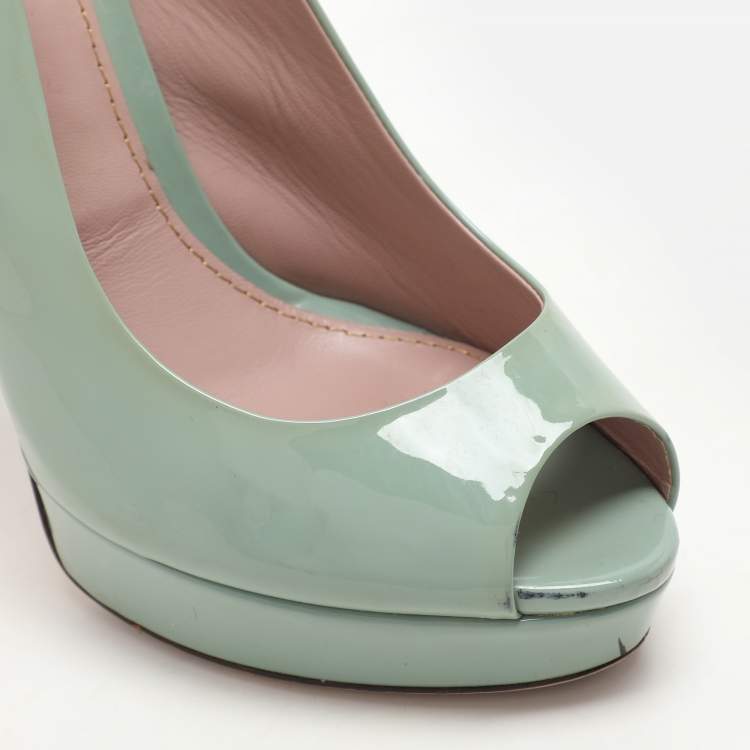 Pre Owned Gucci Green Patent Leather Peep-Toe Platform Slingback Pumps Size 39