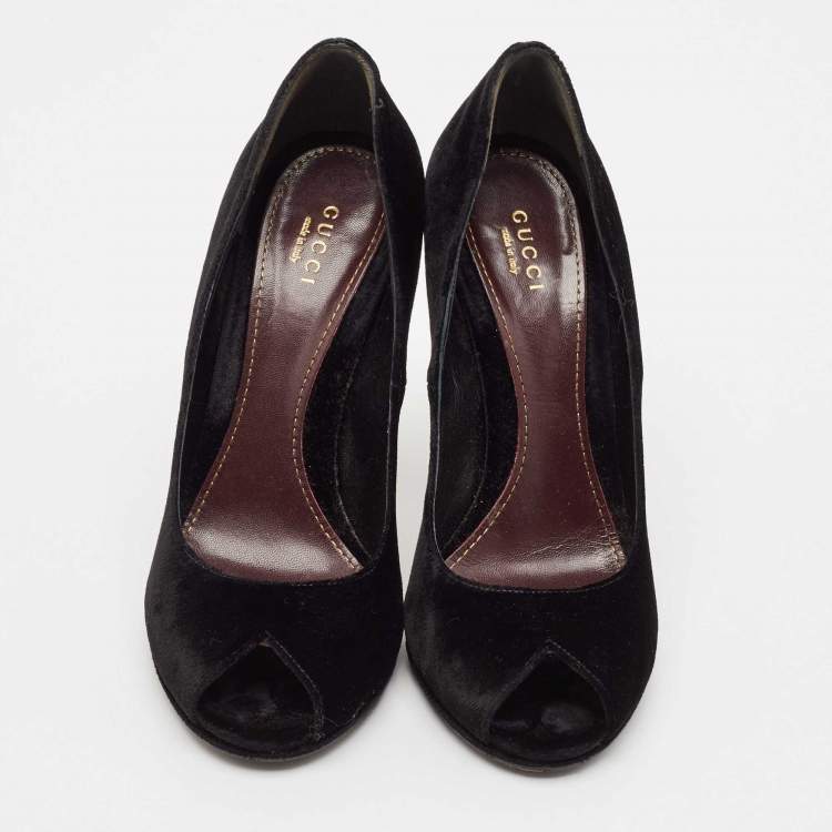 Pre Owned Gucci Black Velvet Peep Toe Pumps Size 38.5
