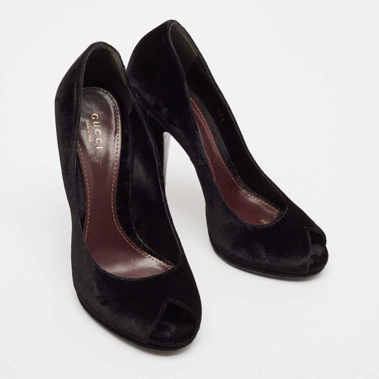 Pre Owned Gucci Black Velvet Peep Toe Pumps Size 38.5