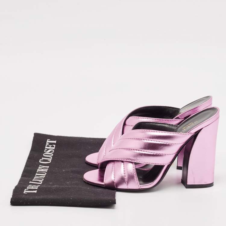 Pre Owned Gucci Pink Quilted Leather Snake Embellished Slide Sandals Size 37.5