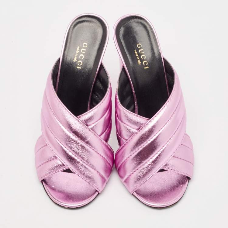 Pre Owned Gucci Pink Quilted Leather Snake Embellished Slide Sandals Size 37.5