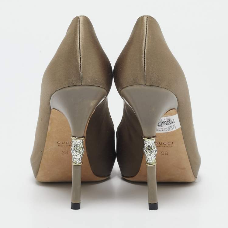 Pre Owned Gucci Grey Satin Horsebit Crystal Embellished Peep Toe Pumps Size 36