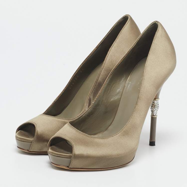 Pre Owned Gucci Grey Satin Horsebit Crystal Embellished Peep Toe Pumps Size 36